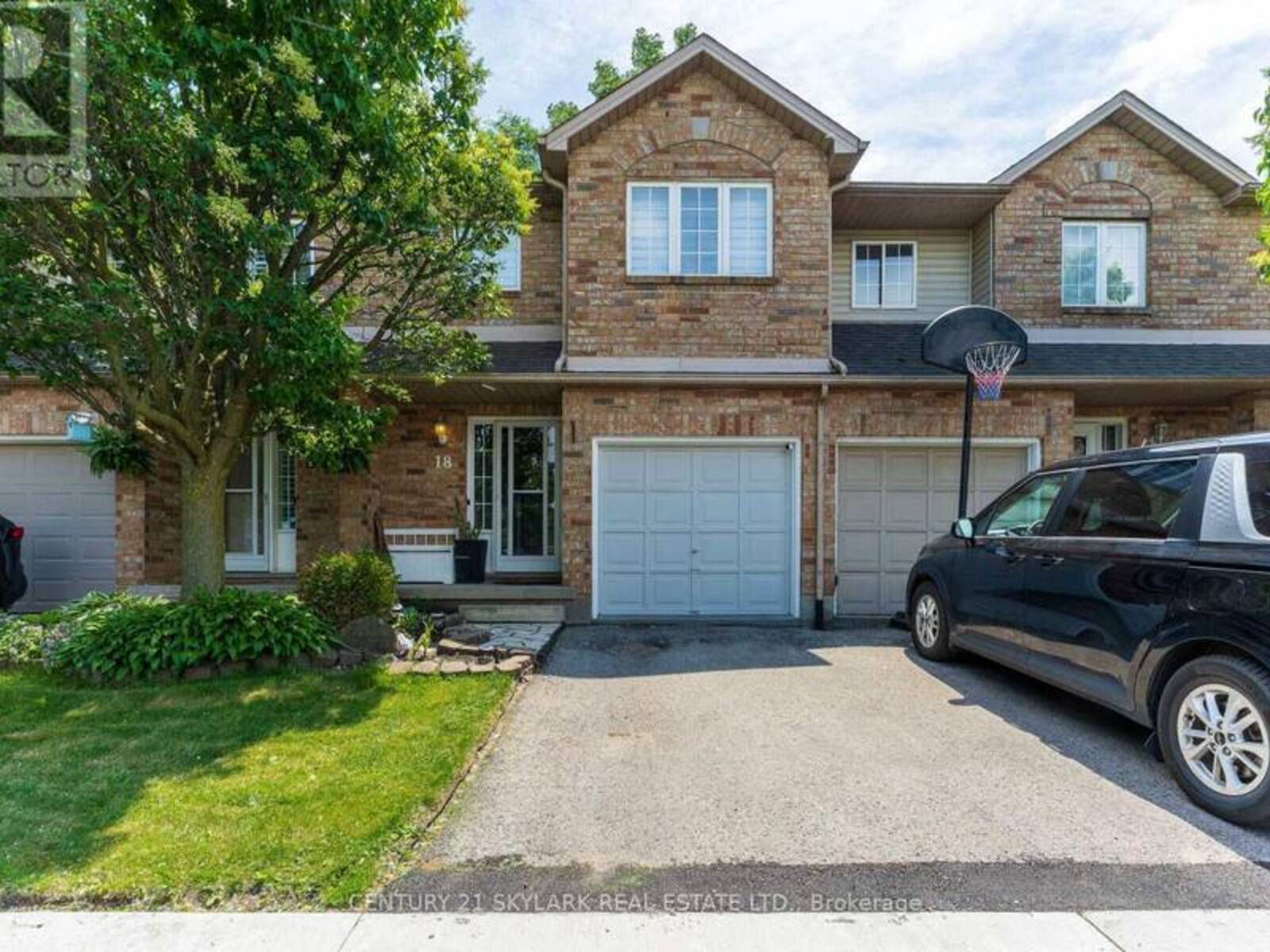 18 - 10 CADHAM BOULEVARD, Hamilton, Ontario L8W 3X6
