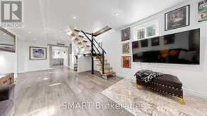 339 EAST AVENUE | Toronto Ontario | Slide Image Thirty-three