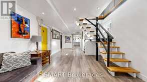 339 EAST AVENUE | Toronto Ontario | Slide Image Thirty-two