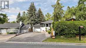 339 EAST AVENUE | Toronto Ontario | Slide Image One