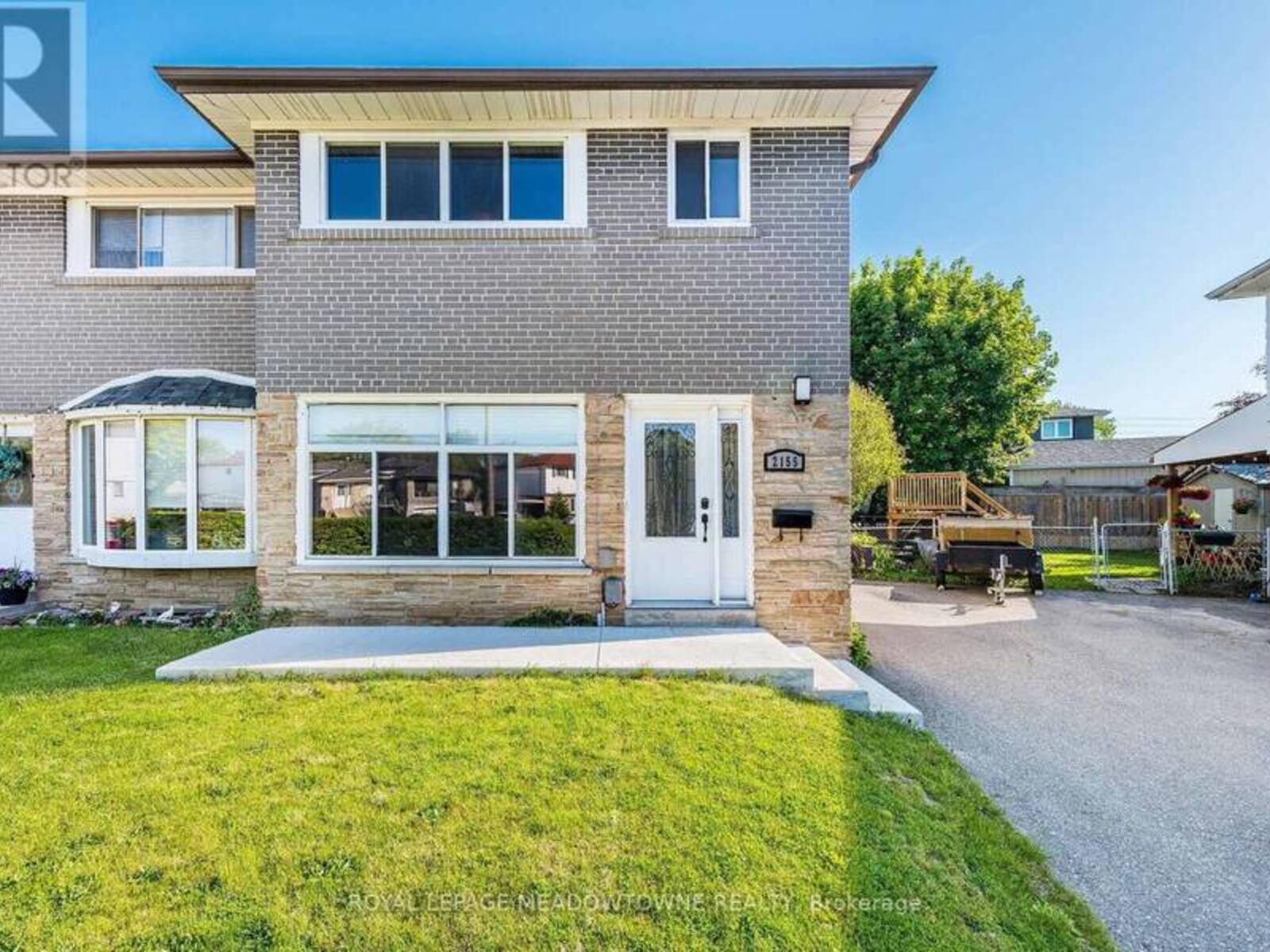 2155 PASHAK COURT, Mississauga, Ontario L5A 1H8