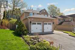 2007 LYNN HEIGHTS DRIVE | Pickering Ontario | Slide Image Three