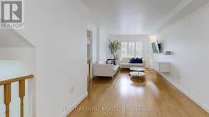 371 FAIRGATE WAY | Oakville Ontario | Slide Image Four