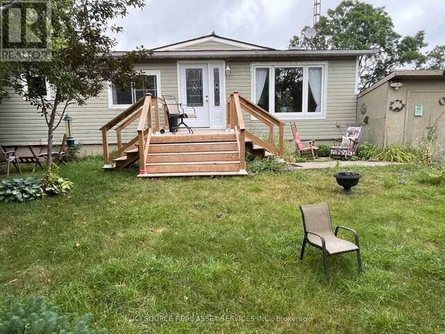 10 LAKESIDE DRIVE Prince Edward Ontario, K0K 1T0 - 3 Bedrooms Home For Sale