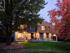 73 PINEGLEN CRESCENT Ottawa Ontario, K2G 0G9