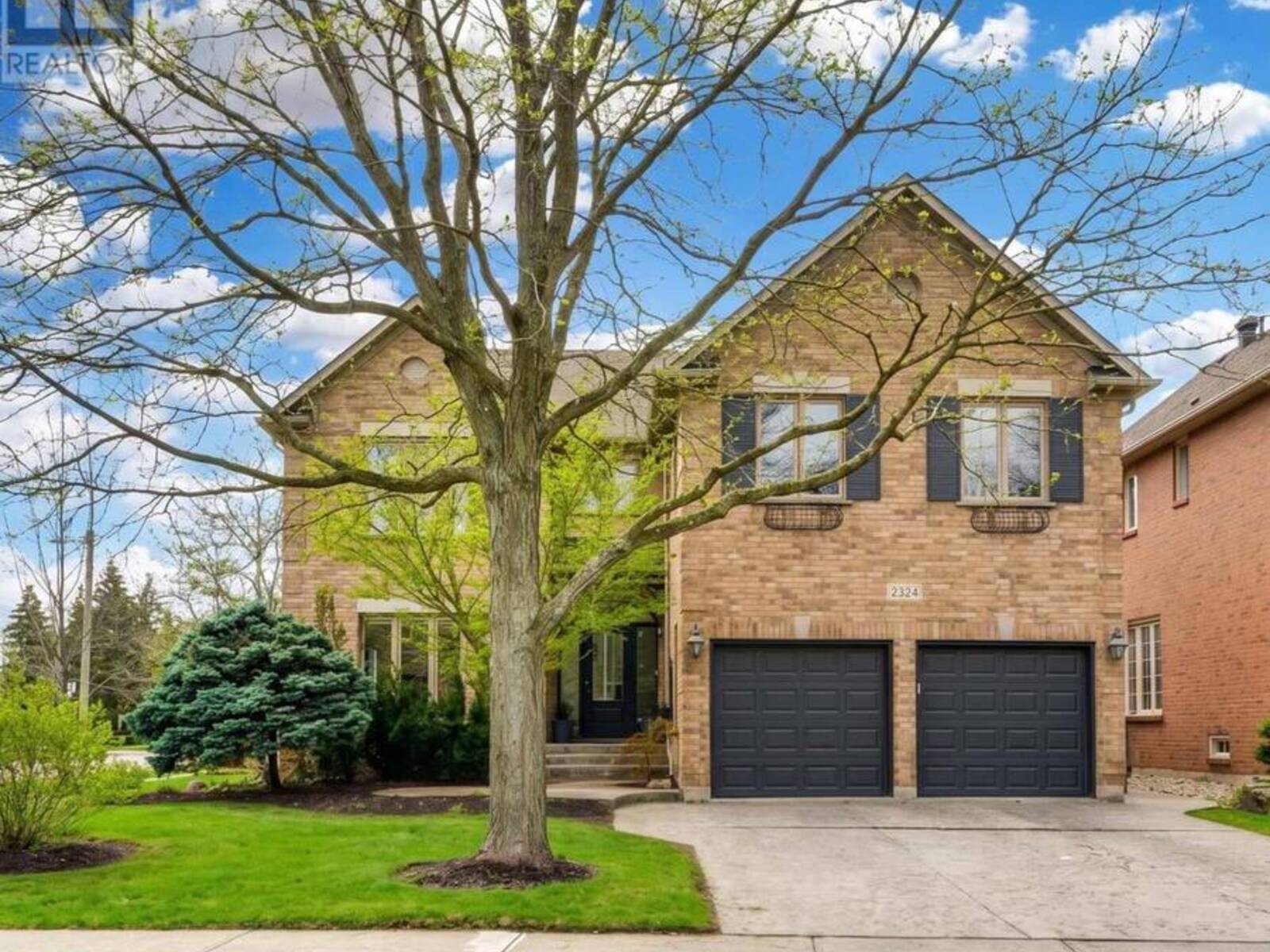2324 HILLTOP LANE, Oakville, Ontario L6M 3M8