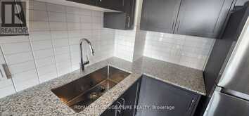 404 - 3285 CARDING MILL TRAIL | Oakville Ontario | Slide Image Six