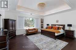 1042 BRIDGE ROAD | Oakville Ontario | Slide Image Twenty-four
