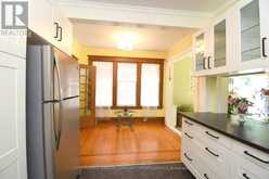 28 ST CLAIR AVENUE | Hamilton Ontario | Slide Image Sixteen
