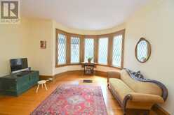 28 ST CLAIR AVENUE | Hamilton Ontario | Slide Image Eight