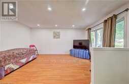 53 HELENE CRESCENT | Waterloo Ontario | Slide Image Twelve