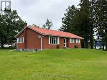 33 FIFTH LINE S | Oro-Medonte Ontario | Slide Image Three