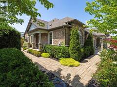 26 - 3353 LIPTAY AVENUE Oakville Ontario, L6M 0M6