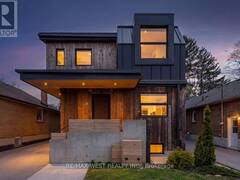 38 SMITHFIELD DRIVE Toronto Ontario, M8Y 3M2