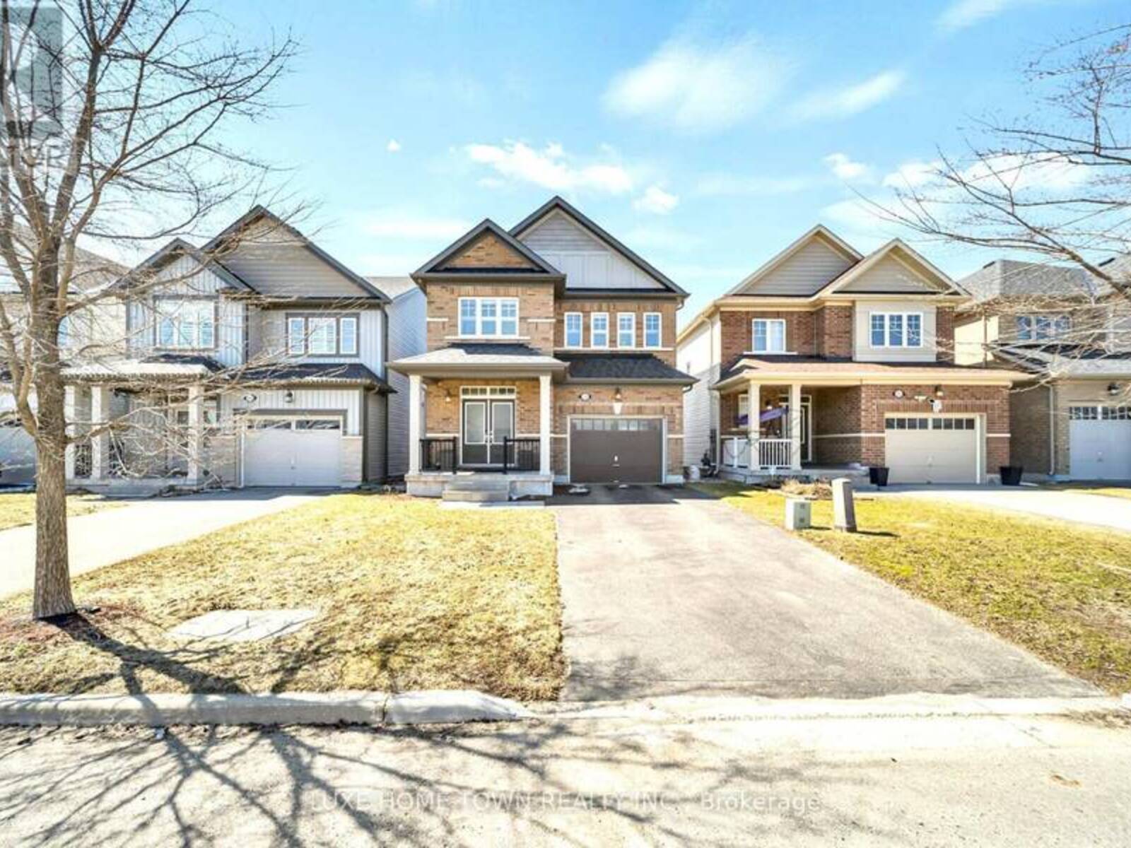 19 FINDLAY WAY, Fergus, Ontario N1M 0A4