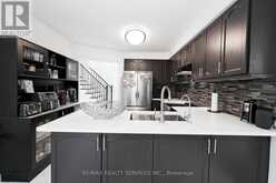 8 YEOMAN DRIVE | Brantford Ontario | Slide Image Twelve