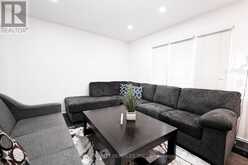 8 YEOMAN DRIVE | Brantford Ontario | Slide Image Sixteen