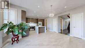 845 LANGFORD BOULEVARD | Bradford West Gwillimbury Ontario | Slide Image Thirteen