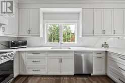 2423 RAYMORE DRIVE | Burlington Ontario | Slide Image Thirteen
