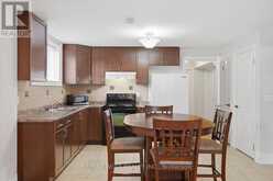 36 DANPATRICK DRIVE | Richmond Hill Ontario | Slide Image Seventeen