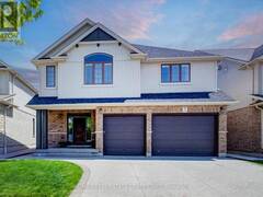 10 DEER CREEK STREET Kitchener Ontario, N2A 0E7