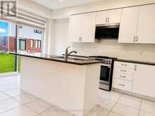 41 DURHAM AVENUE | Barrie Ontario | Slide Image Twelve