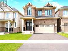 41 DURHAM AVENUE | Barrie Ontario | Slide Image Two