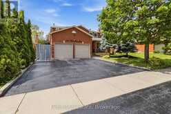 2014 GOLDEN BRIAR TRAIL | Oakville Ontario | Slide Image One