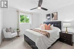 2014 GOLDEN BRIAR TRAIL | Oakville Ontario | Slide Image Twenty-six