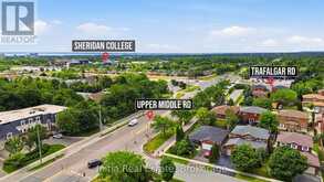 2014 GOLDEN BRIAR TRAIL | Oakville Ontario | Slide Image Forty-seven