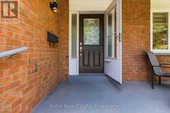 2014 GOLDEN BRIAR TRAIL | Oakville Ontario | Slide Image Four