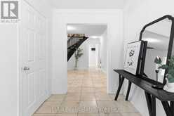 2014 GOLDEN BRIAR TRAIL | Oakville Ontario | Slide Image Five
