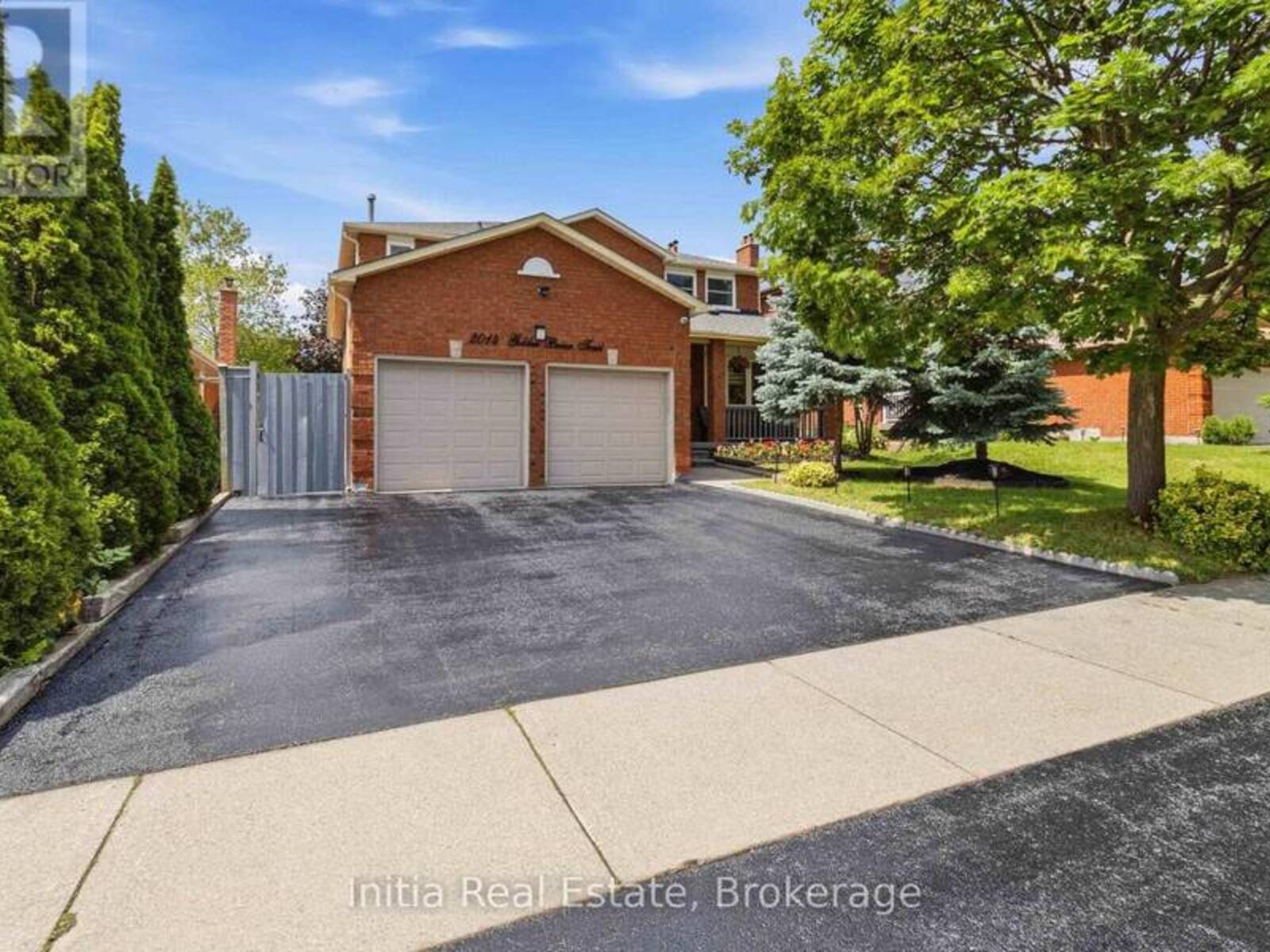 2014 GOLDEN BRIAR TRAIL, Oakville, Ontario L6H 4N9