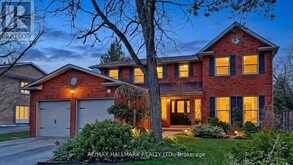 82 WINDERMERE CRESCENT S | Richmond Hill Ontario | Slide Image One