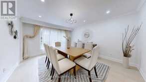 82 WINDERMERE CRESCENT S | Richmond Hill Ontario | Slide Image Nine