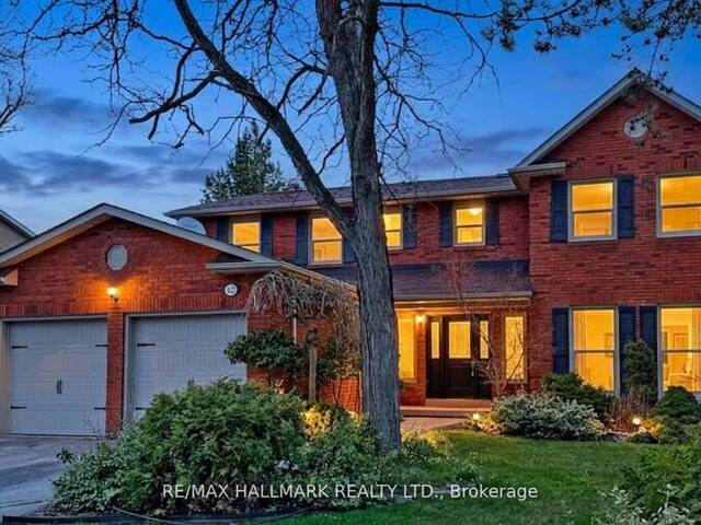 82 WINDERMERE CRESCENT S Richmond Hill Ontario, L4C 6Y9 - 6 Bedrooms Home For Sale