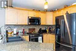 54 THAMES DRIVE | Whitby Ontario | Slide Image Fifteen