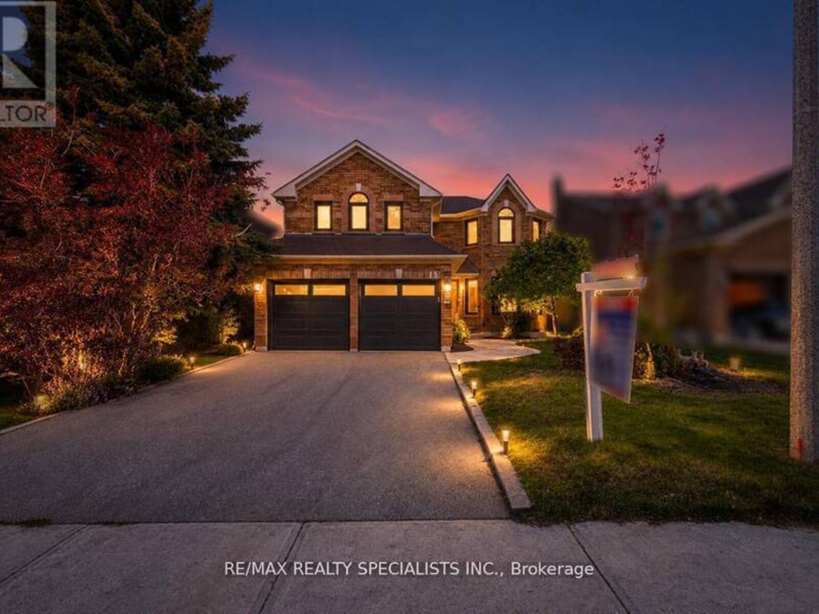 15 EAGLERIDGE DRIVE, Brampton, Ontario L6R 1G6