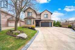 61 WOODLAND TRAIL COURT | Vaughan Ontario | Slide Image Two