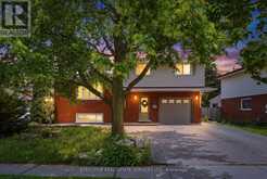 207 CHRISTOPHER DRIVE | Cambridge Ontario | Slide Image Three