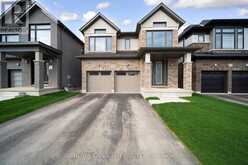 87 SOULES SQUARE | Binbrook Ontario | Slide Image Two