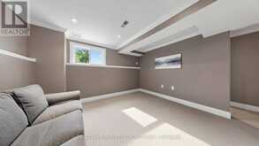 17 NEWLANDS AVENUE | Georgina Ontario | Slide Image Thirty
