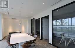 625 - 2 DAVID EYER ROAD | Richmond Hill Ontario | Slide Image Twenty-two