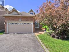 101 OLD COLONY ROAD Richmond Hill Ontario, L4E 3X2