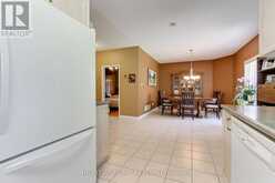 101 OLD COLONY ROAD | Richmond Hill Ontario | Slide Image Ten