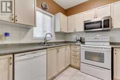 101 OLD COLONY ROAD | Richmond Hill Ontario | Slide Image Nine