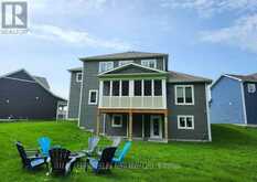 22 DYER CRESCENT | Bracebridge Ontario | Slide Image Two