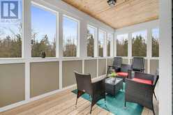 22 DYER CRESCENT | Bracebridge Ontario | Slide Image Eight