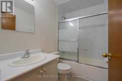 204 SHEPPARD AVENUE W | Toronto Ontario | Slide Image Eleven