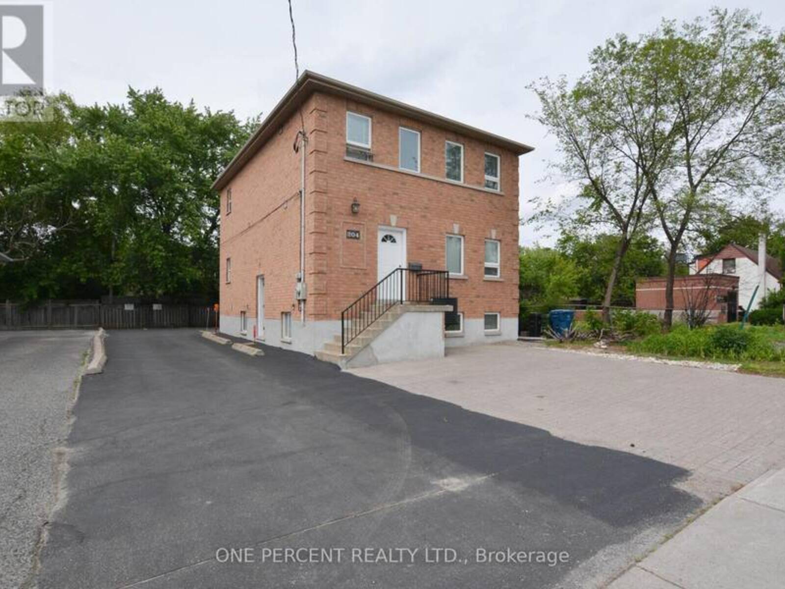 204 SHEPPARD AVENUE W, Toronto, Ontario M2N 1N1